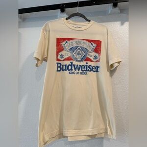 Budweiser retro style logo t-shirt. Love it or hate it , it’s still a classic!